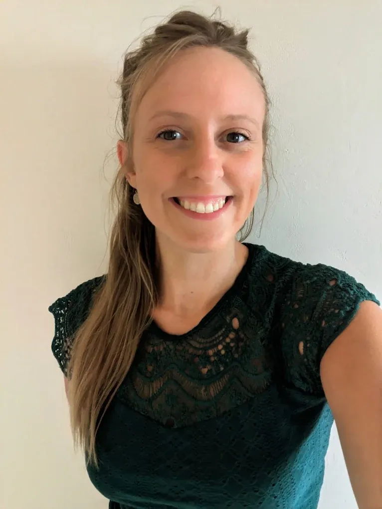 Maud, praticienne en massages bien-être chez Mood and Massages